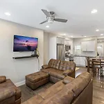 Luxury Rooms Near Temple U, Drexel, Upenn, And The Met